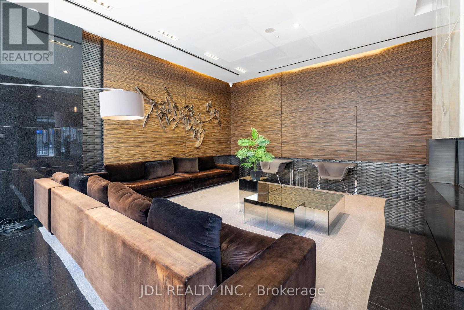 2302 - 770 Bay Street, Toronto, Ontario  M5G 0A6 - Photo 45 - C12989204