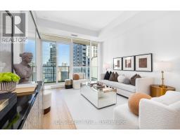 2302 - 770 BAY STREET, Toronto, Ontario