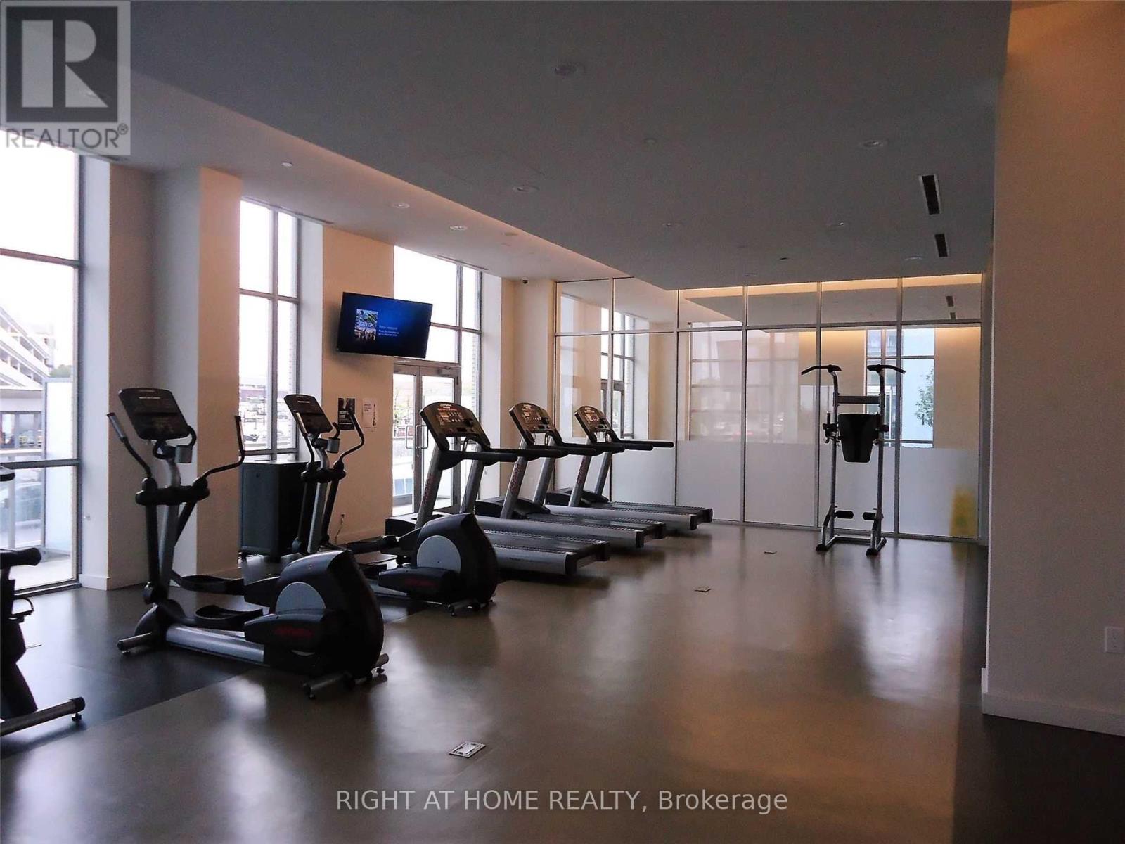 2405 - 70 Forest Manor Road E, Toronto, Ontario  M2J 1M6 - Photo 10 - C12989206