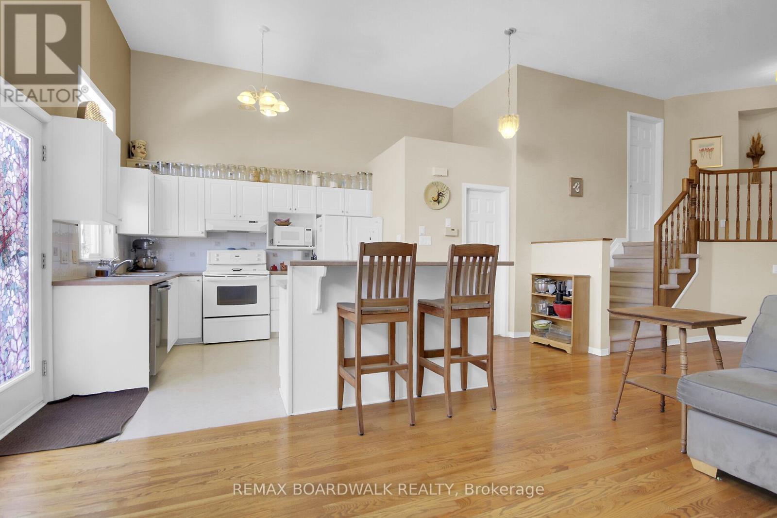 5 Maple Park Private, Ottawa, Ontario  K1T 4A6 - Photo 24 - X12917830