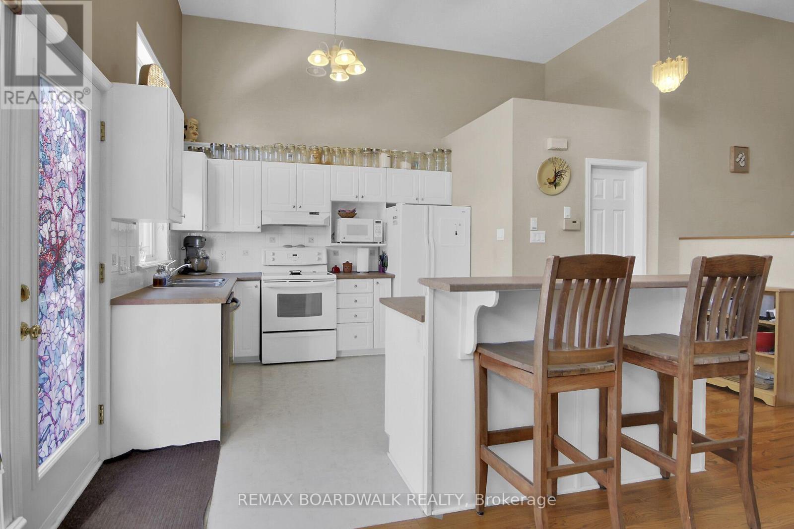 5 Maple Park Private, Ottawa, Ontario  K1T 4A6 - Photo 19 - X12917830