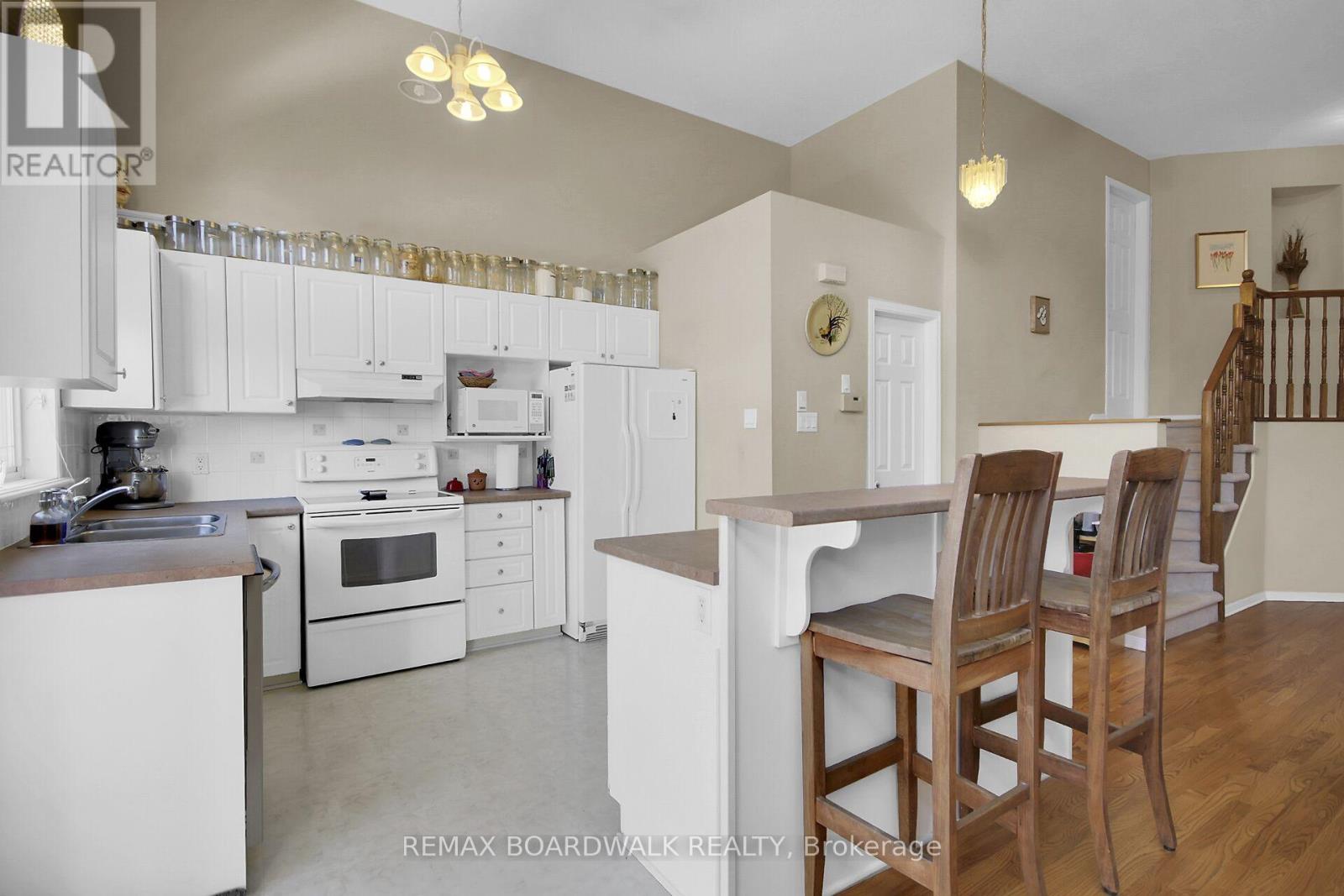 5 Maple Park Private, Ottawa, Ontario  K1T 4A6 - Photo 22 - X12917830