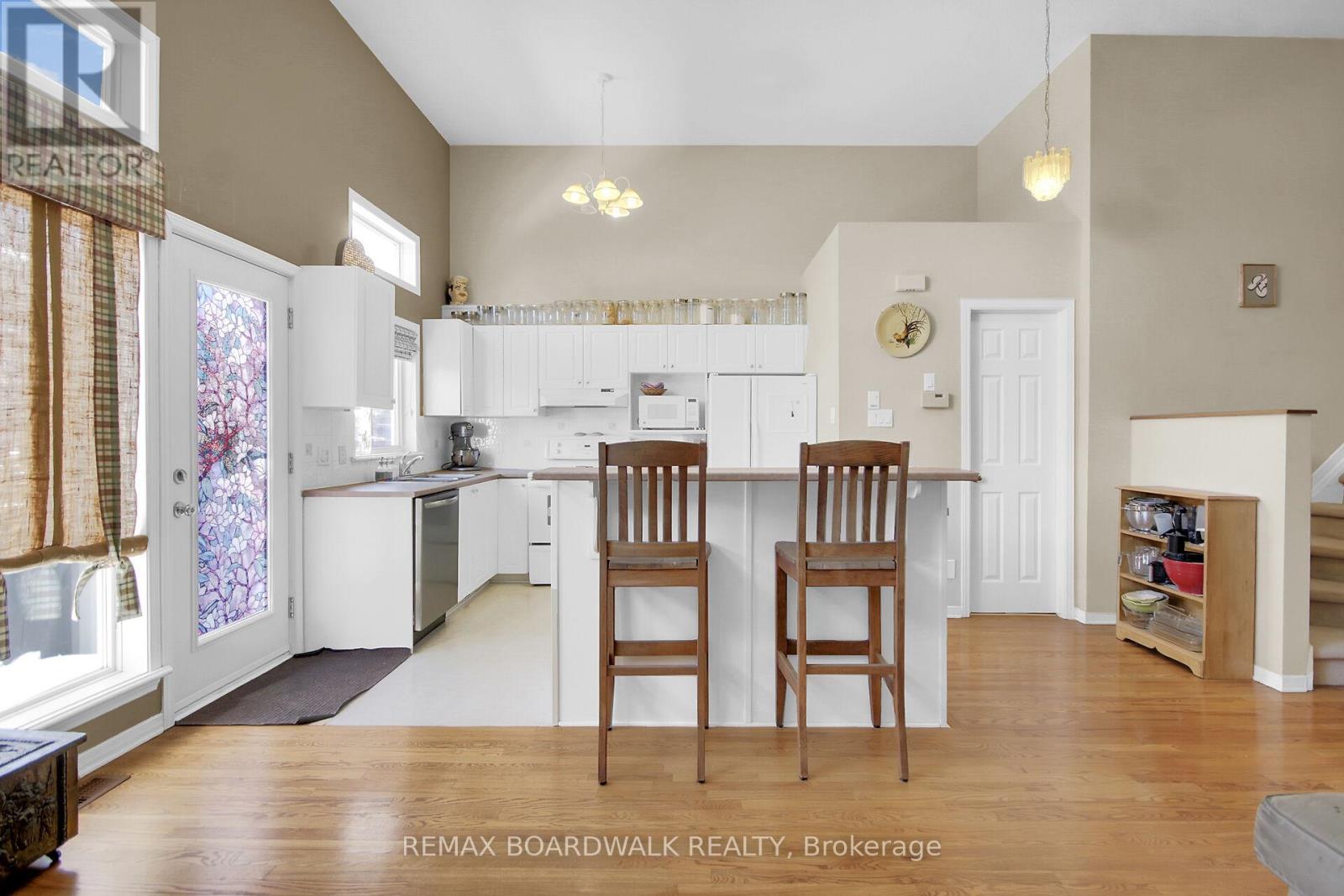 5 Maple Park Private, Ottawa, Ontario  K1T 4A6 - Photo 23 - X12917830