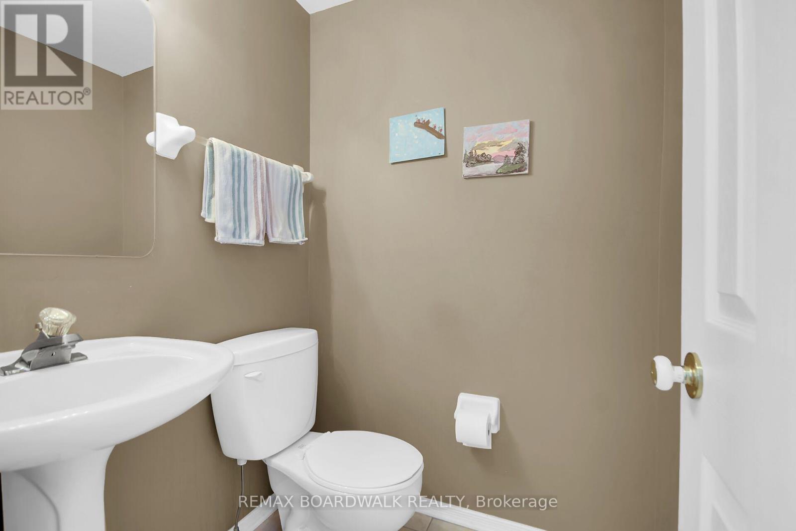 5 Maple Park Private, Ottawa, Ontario  K1T 4A6 - Photo 25 - X12917830