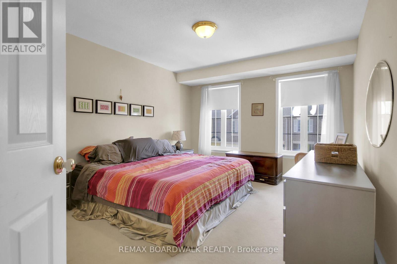 5 Maple Park Private, Ottawa, Ontario  K1T 4A6 - Photo 27 - X12917830