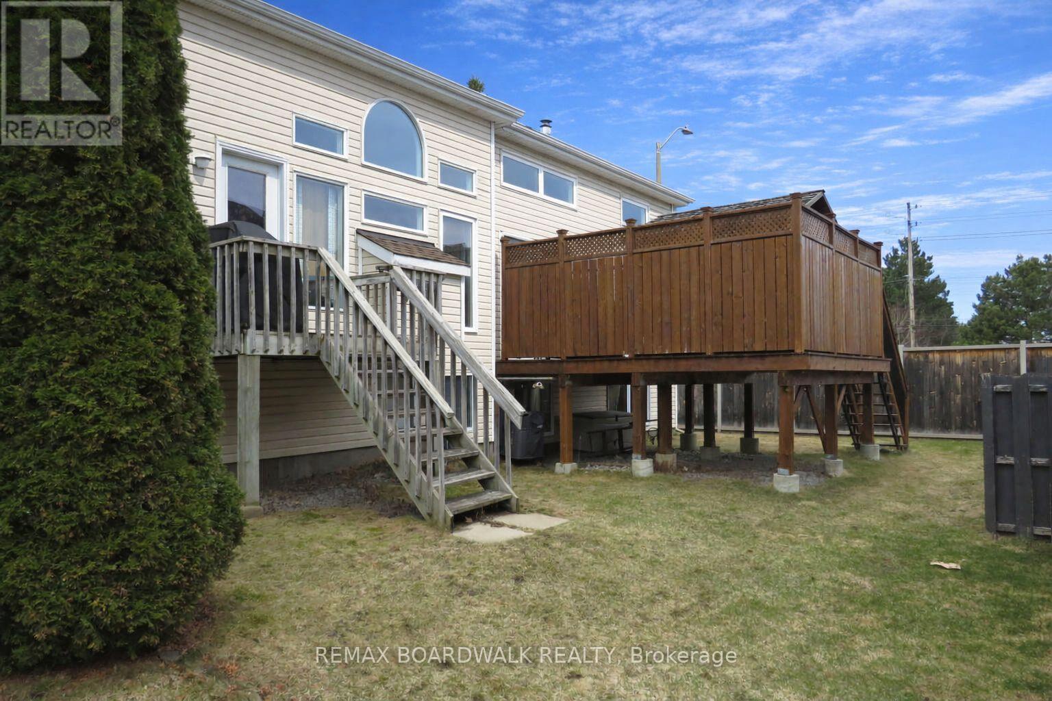 5 Maple Park Private, Ottawa, Ontario  K1T 4A6 - Photo 42 - X12917830