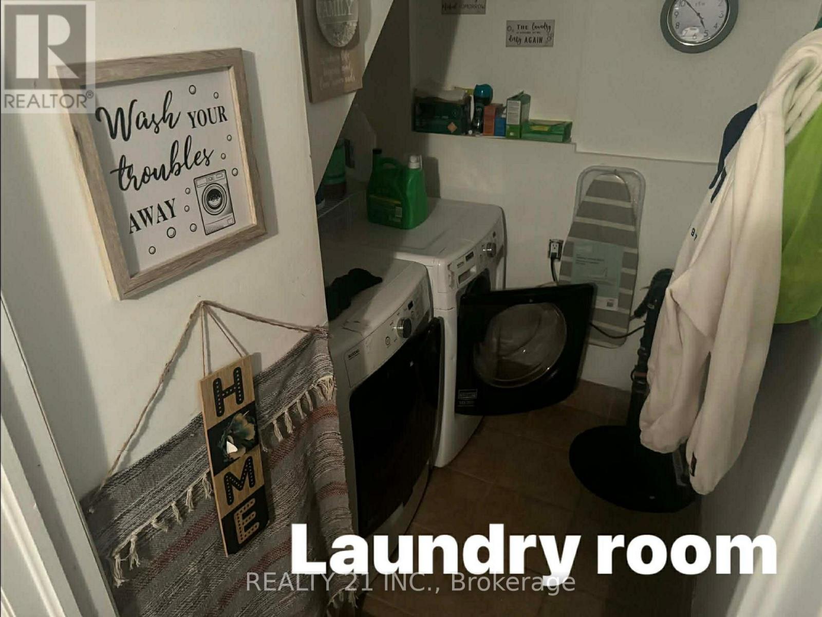 Basement - 817 Sanok Drive, Pickering, Ontario  L1W 2R1 - Photo 9 - E12989180