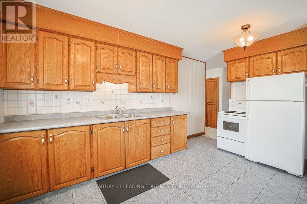 571 Wychwood Street, Oshawa, Ontario  L1G 2T4 - Photo 18 - E12989184