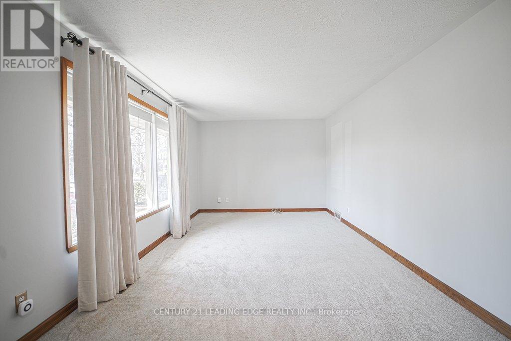 571 Wychwood Street, Oshawa, Ontario  L1G 2T4 - Photo 21 - E12989184