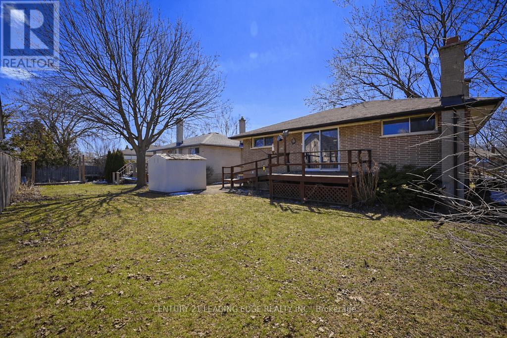 571 Wychwood Street, Oshawa, Ontario  L1G 2T4 - Photo 8 - E12989184