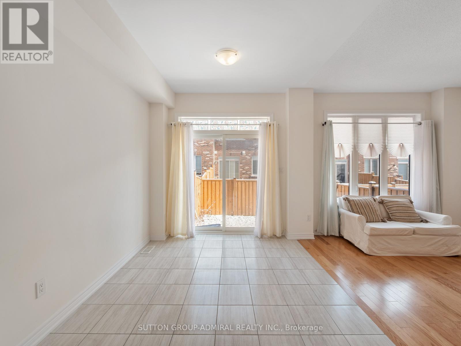 1152 Sepia Square, Pickering, Ontario  L1X 0H1 - Photo 15 - E12989190