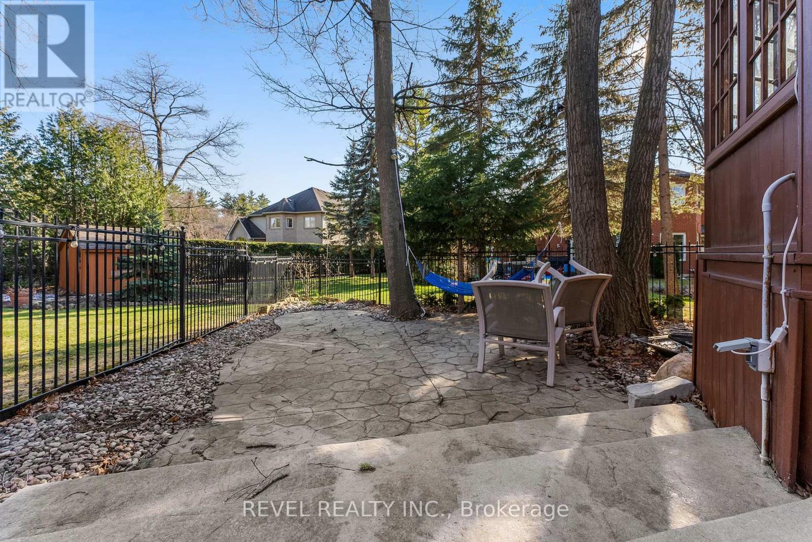 1486 Ashwood Gate, Pickering, Ontario  L1V 6L1 - Photo 45 - E12989202