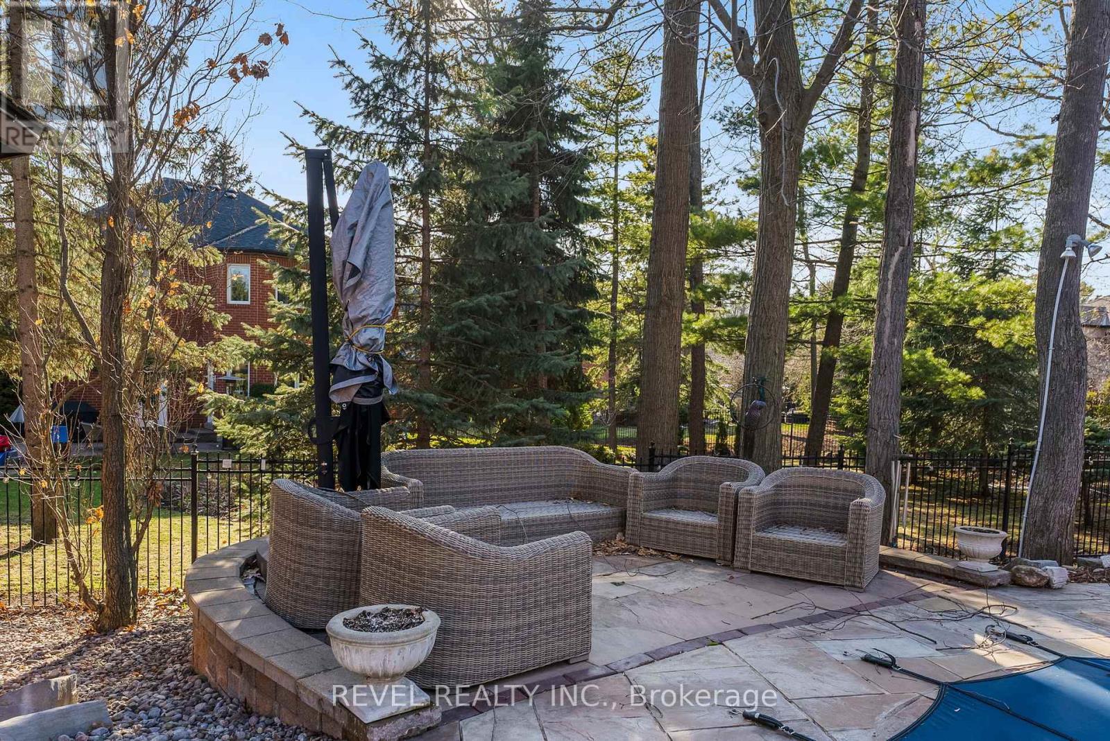 1486 Ashwood Gate, Pickering, Ontario  L1V 6L1 - Photo 46 - E12989202