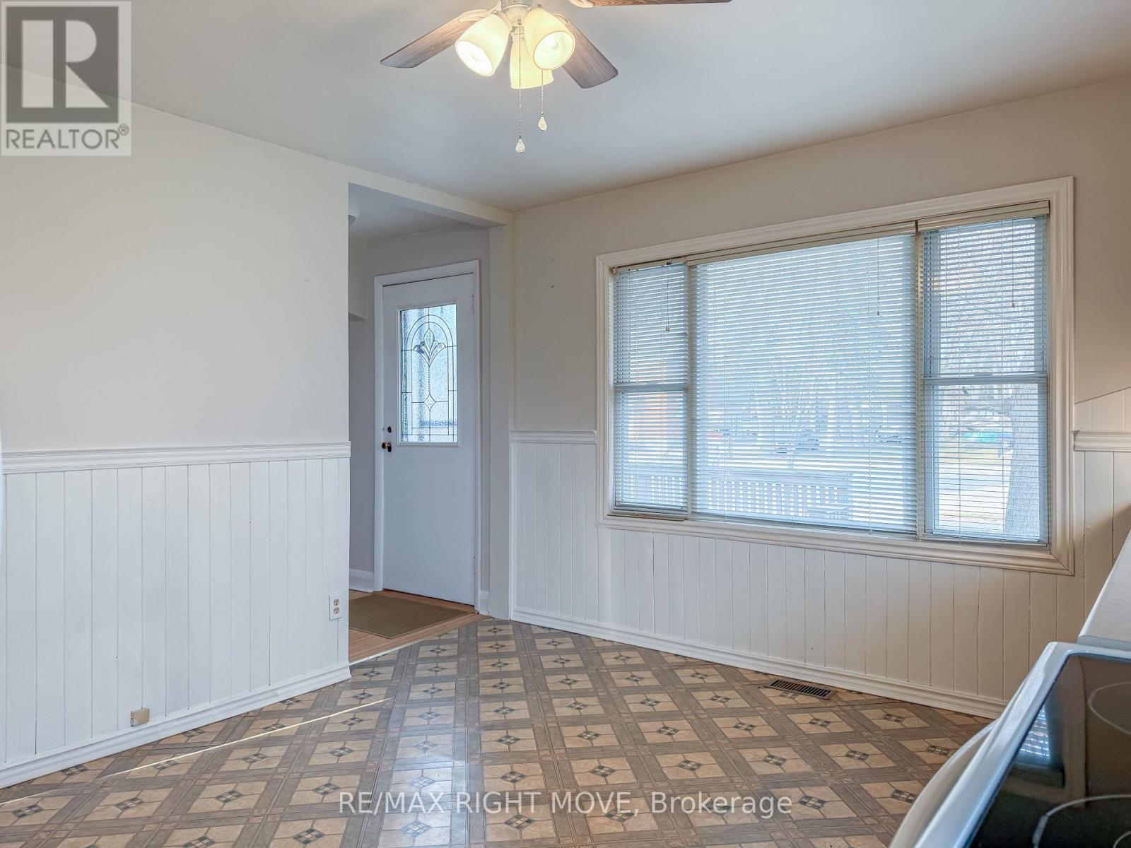 2344 12 Highway, Ramara, Ontario  L0K 1B0 - Photo 7 - S12989188