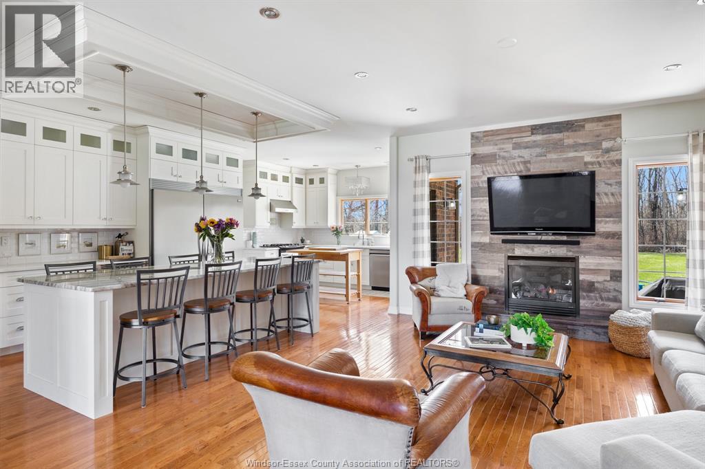 2105 Suzanne, Lasalle, Ontario  N9H 2K3 - Photo 7 - 26007744