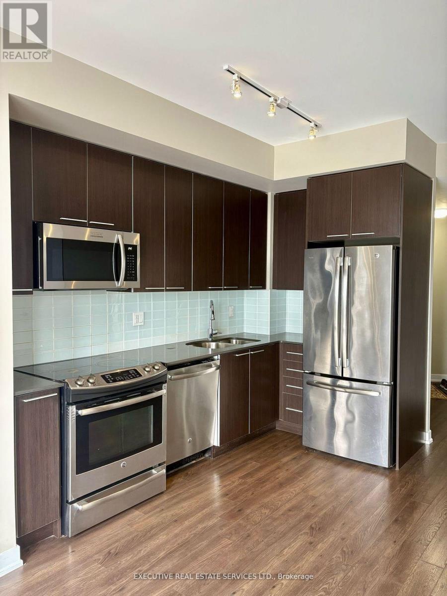 904 - 10 Park Lawn Road E, Toronto, Ontario  M8V 0H9 - Photo 5 - W12989154