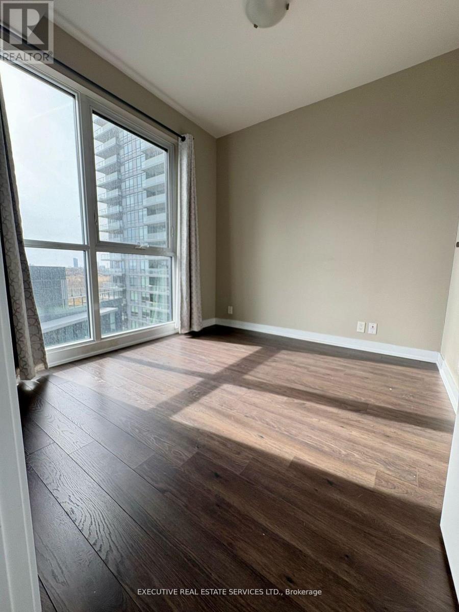 904 - 10 Park Lawn Road E, Toronto, Ontario  M8V 0H9 - Photo 6 - W12989154