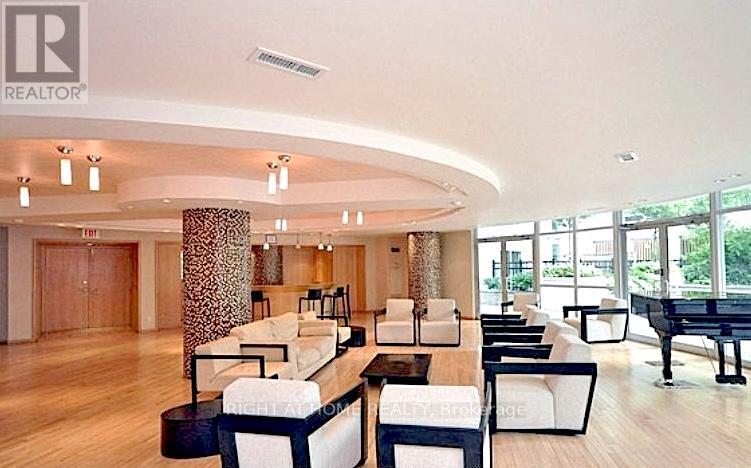 2902 - 220 Burnhamthorpe Road W, Mississauga, Ontario  L5B 4N4 - Photo 18 - W12989168