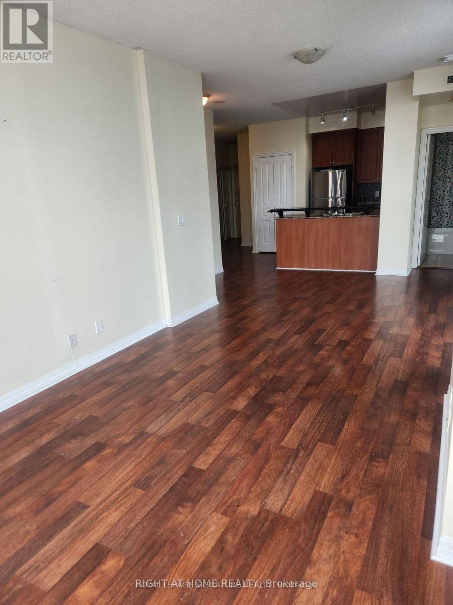 2902 - 220 Burnhamthorpe Road W, Mississauga, Ontario  L5B 4N4 - Photo 3 - W12989168