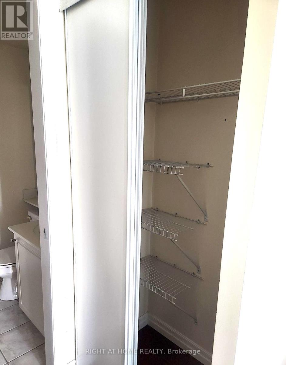 2902 - 220 Burnhamthorpe Road W, Mississauga, Ontario  L5B 4N4 - Photo 7 - W12989168