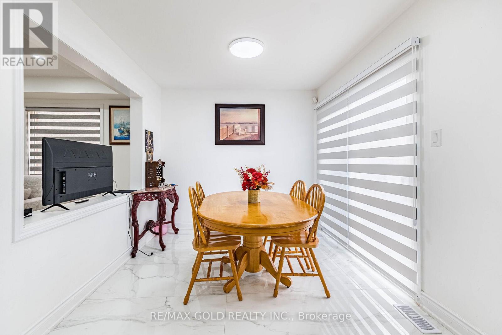 31 Garibaldi Drive, Brampton, Ontario  L6X 4Y7 - Photo 15 - W12989176