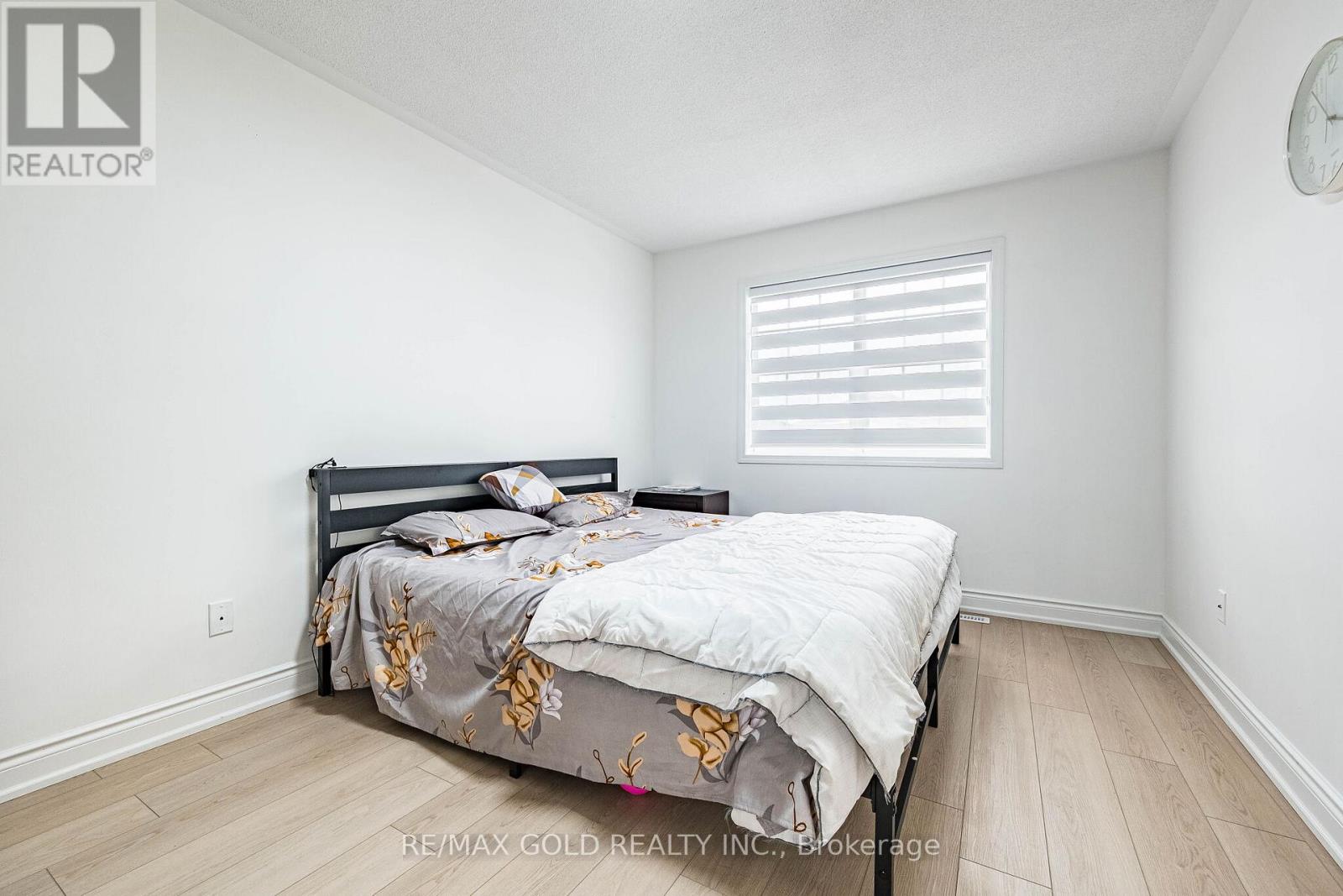 31 Garibaldi Drive, Brampton, Ontario  L6X 4Y7 - Photo 17 - W12989176