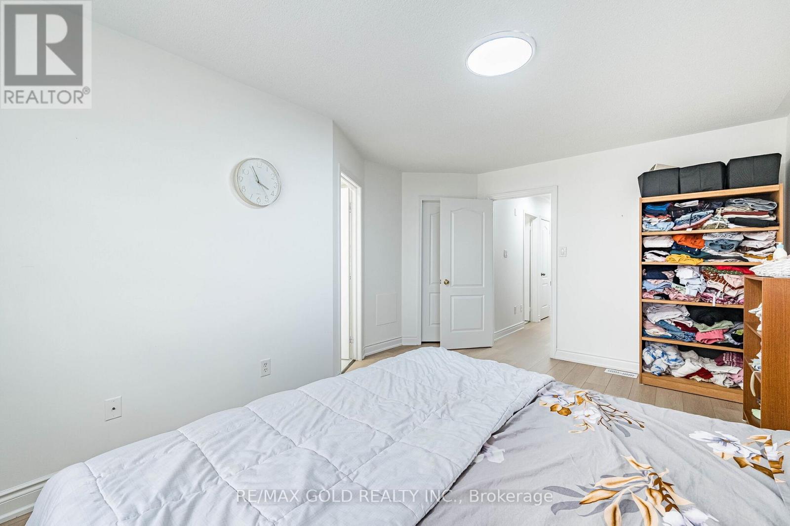 31 Garibaldi Drive, Brampton, Ontario  L6X 4Y7 - Photo 19 - W12989176