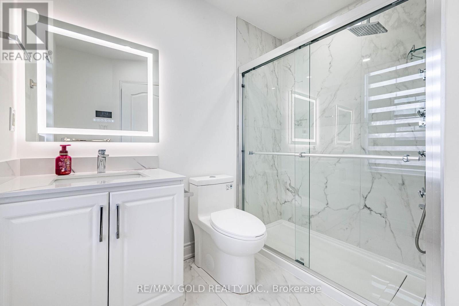 31 Garibaldi Drive, Brampton, Ontario  L6X 4Y7 - Photo 20 - W12989176