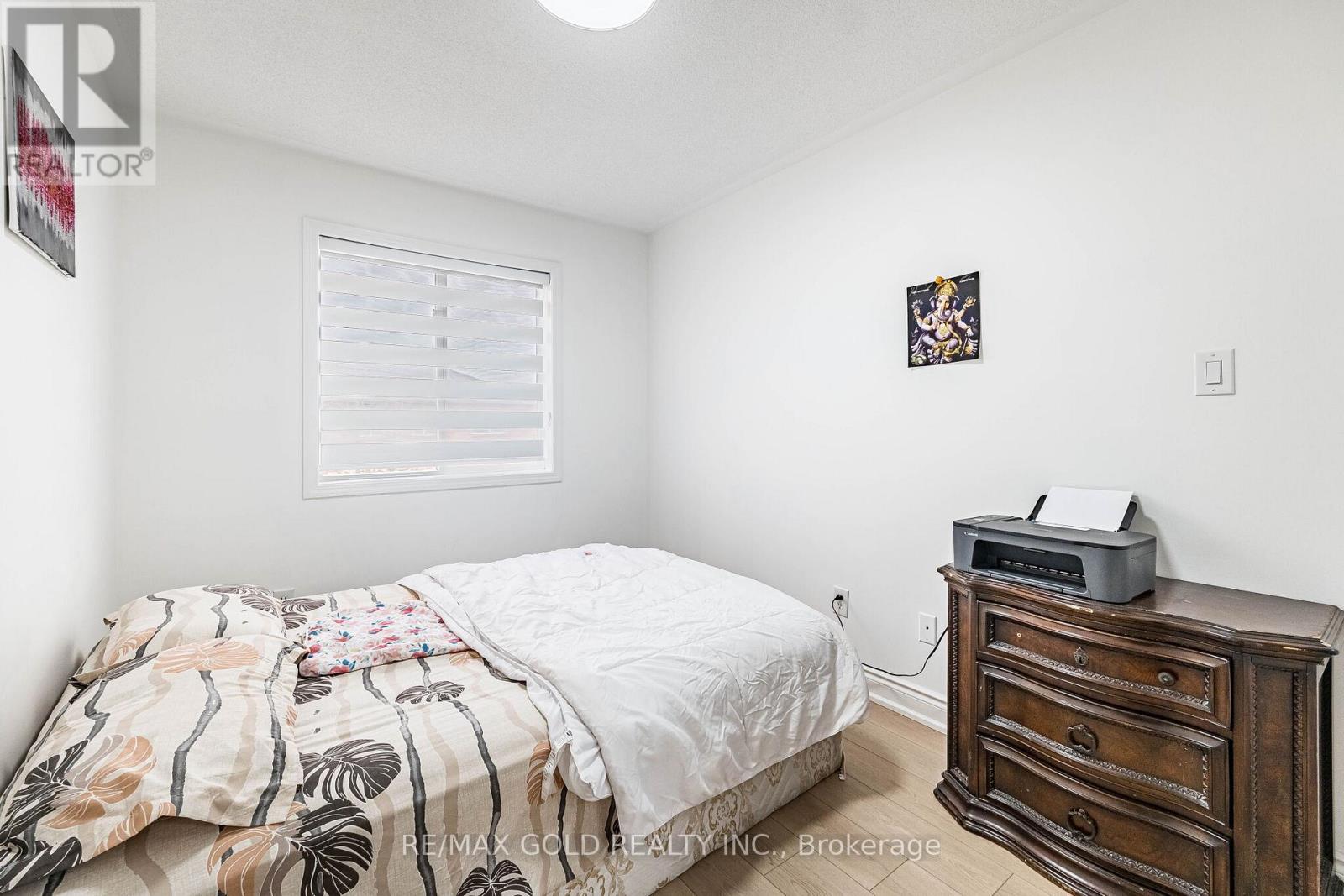 31 Garibaldi Drive, Brampton, Ontario  L6X 4Y7 - Photo 22 - W12989176