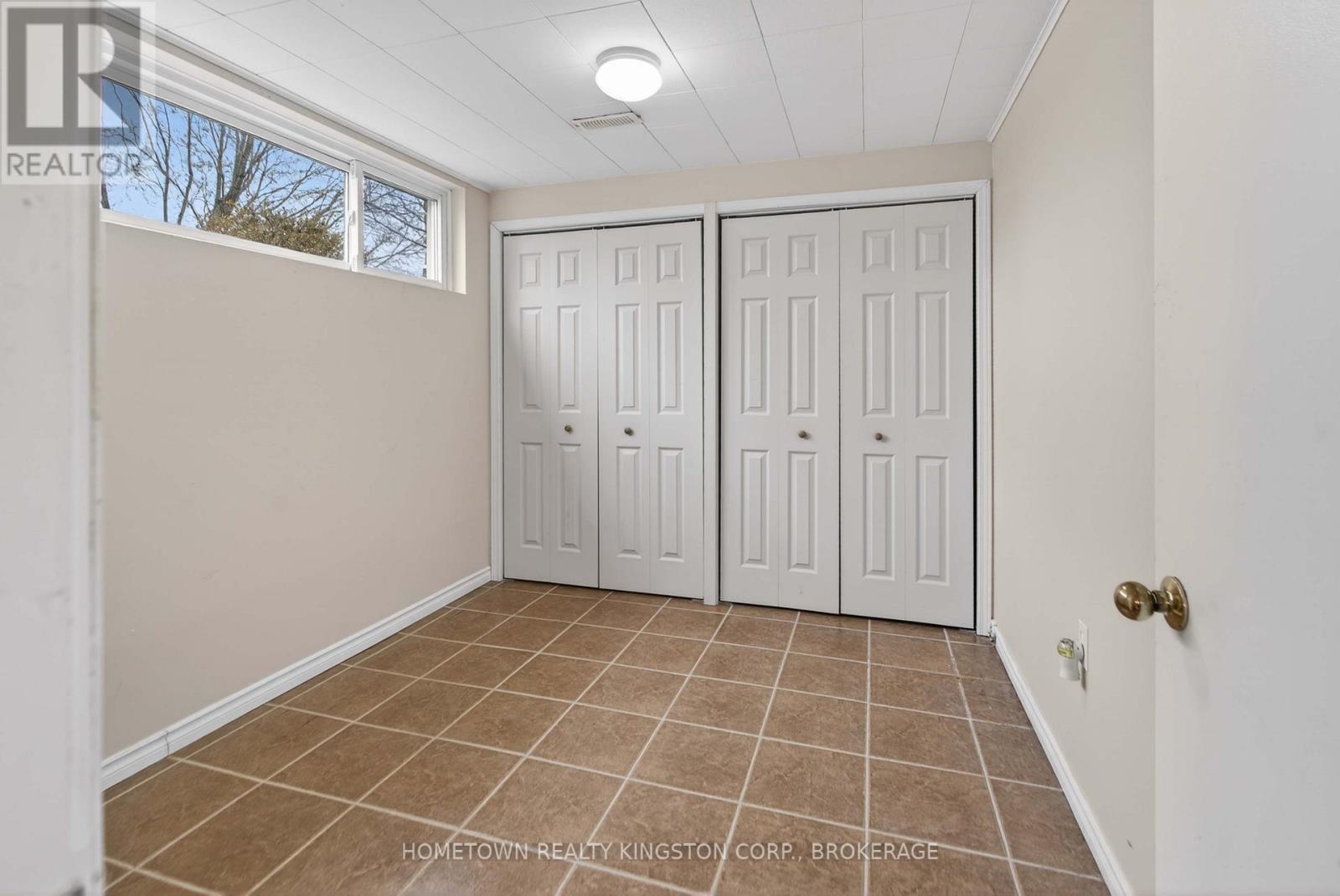 656 Carnaby Street, Kingston, Ontario  K7M 5M7 - Photo 18 - X12981836