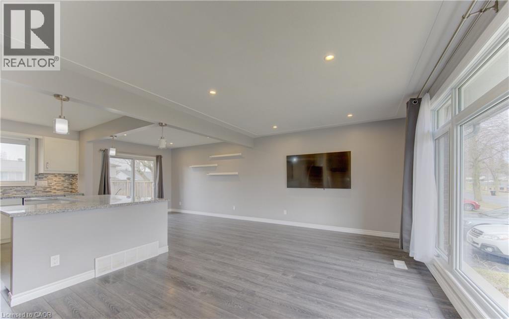 96 Gibson Drive, Kitchener, Ontario  N2B 2P4 - Photo 10 - 40819901