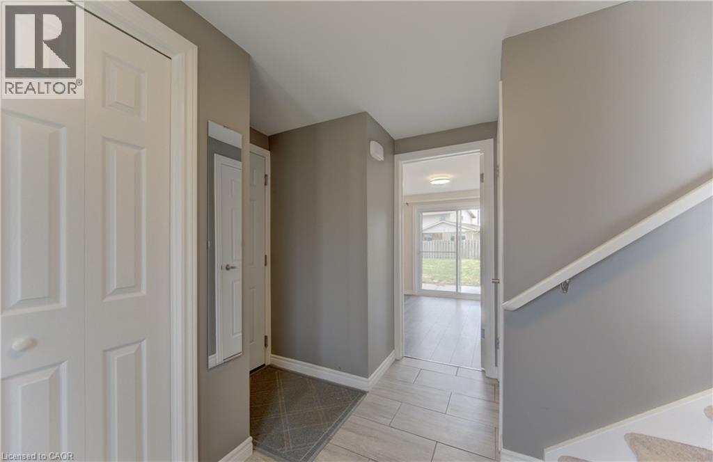 96 Gibson Drive, Kitchener, Ontario  N2B 2P4 - Photo 6 - 40819901