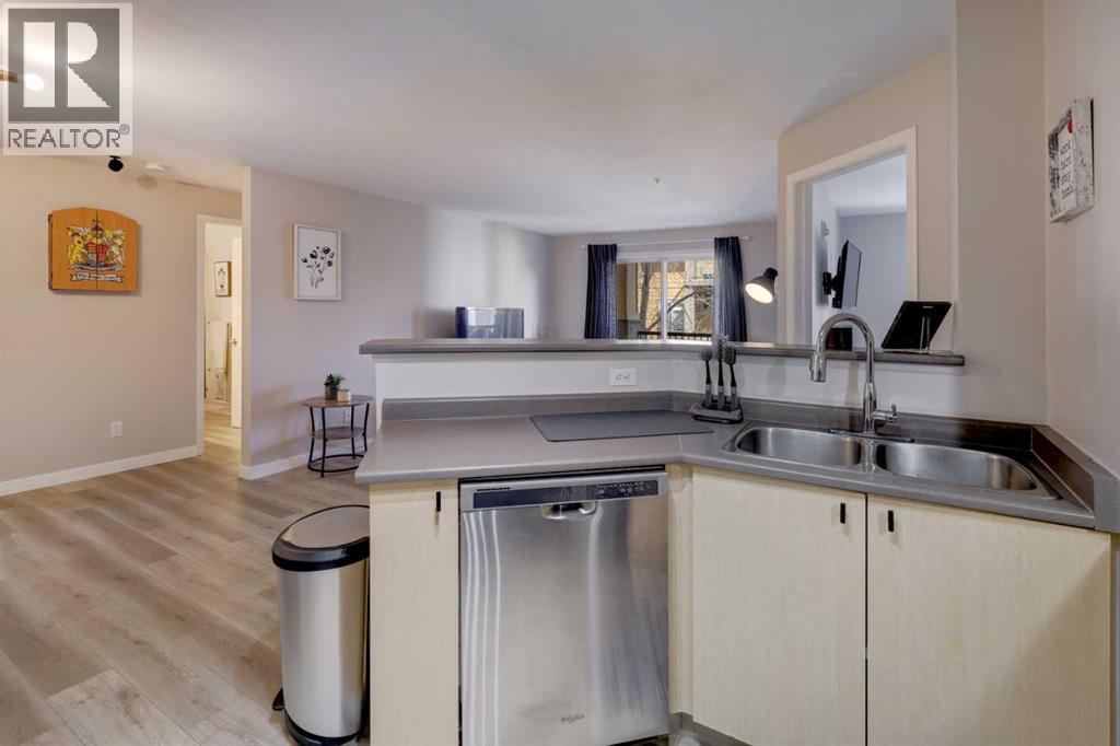 8323, 304 Mackenzie Way SW, Airdrie, Alberta  T4B 3H8 - Photo 8 - A2300460