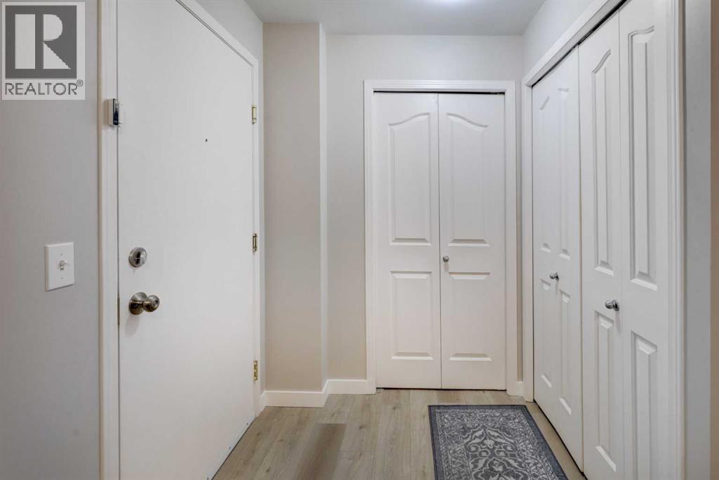 8323, 304 Mackenzie Way SW, Airdrie, Alberta  T4B 3H8 - Photo 3 - A2300460