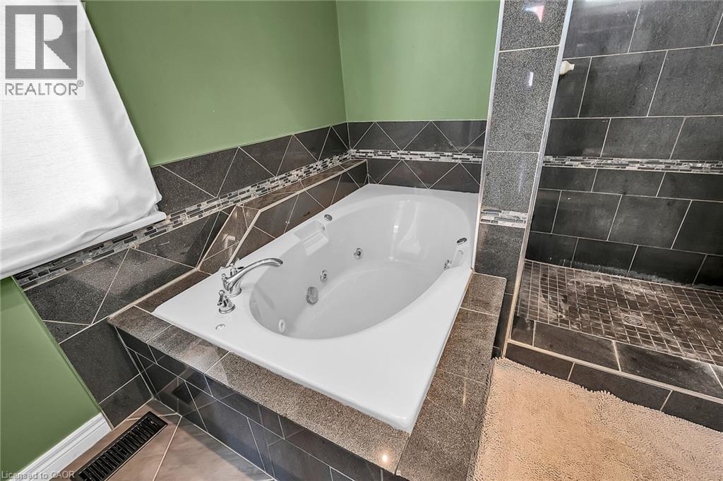 46 Walnut Street, Brantford, Ontario  N3T 1H2 - Photo 25 - 40818657