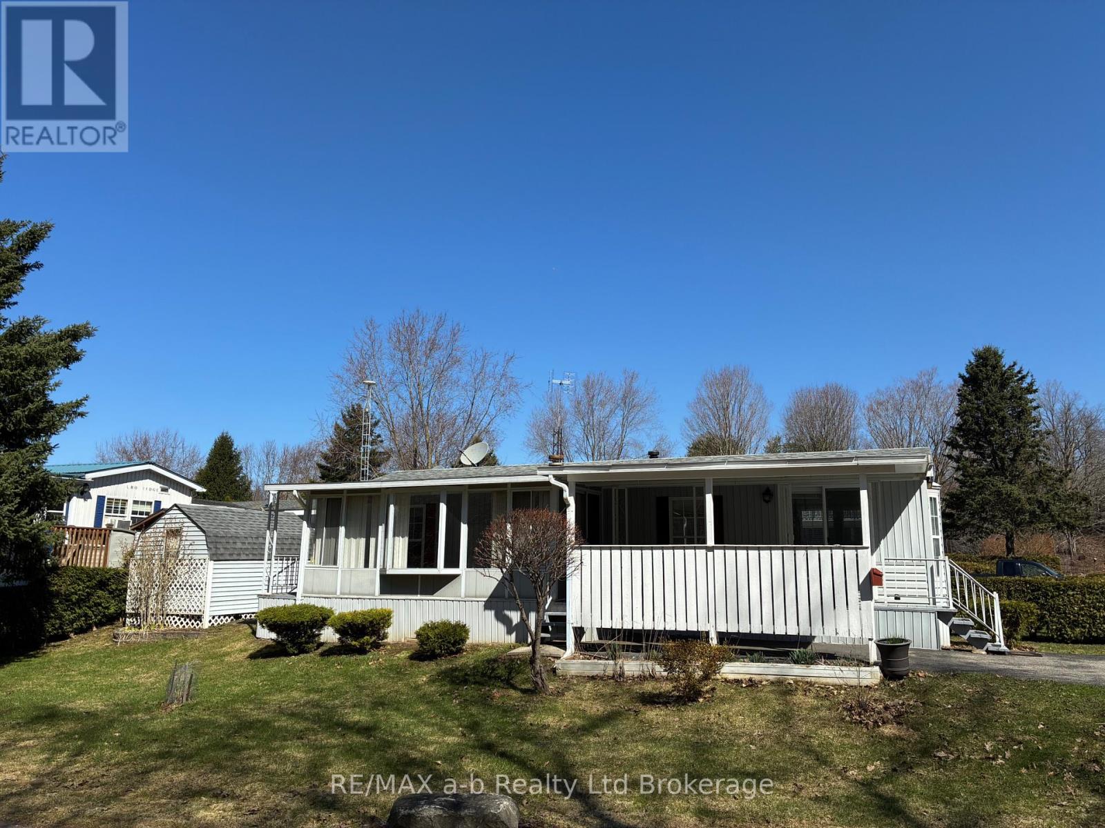 33 Linda Lane - 592968 County Road 13 Road, Norwich, Ontario  N0J 1P0 - Photo 3 - X12599634