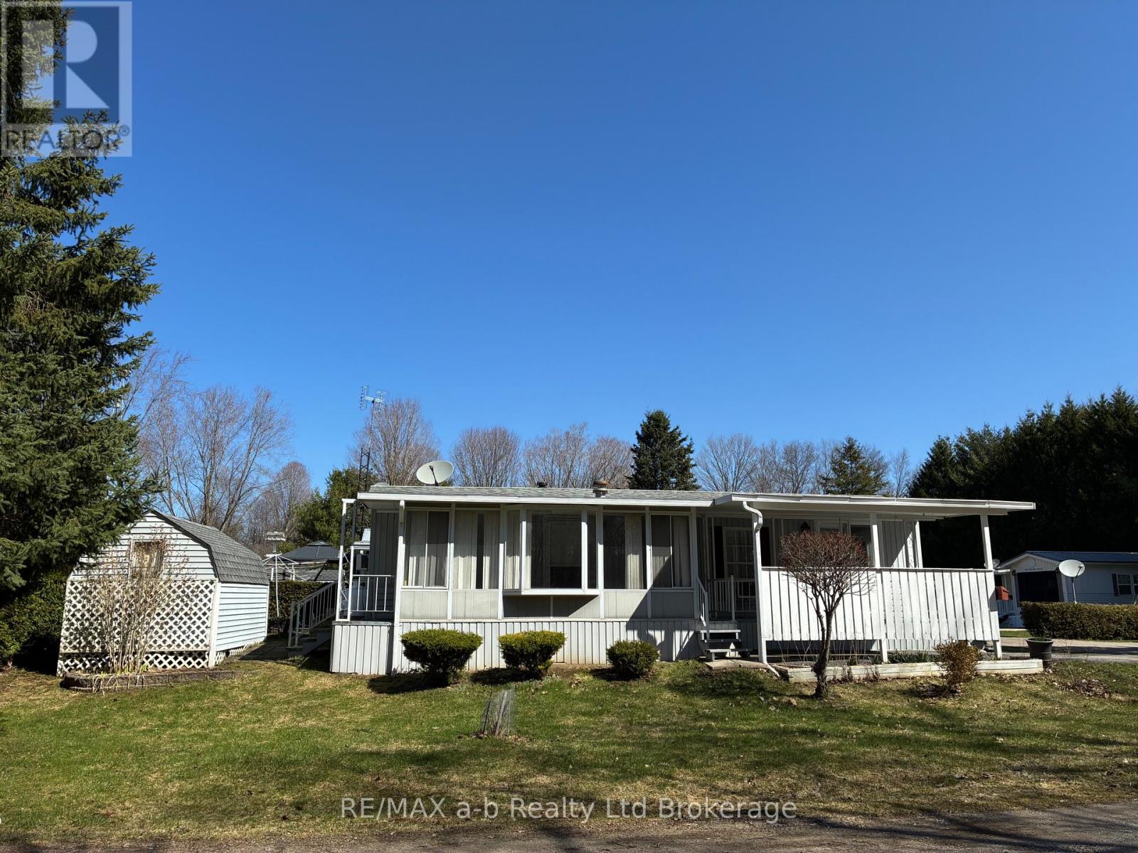 33 Linda Lane - 592968 County Road 13 Road, Norwich, Ontario  N0J 1P0 - Photo 2 - X12599634