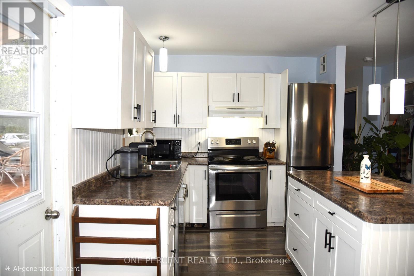 31 Prince Street, Minden Hills, Ontario  K0M 2K0 - Photo 9 - X12982080