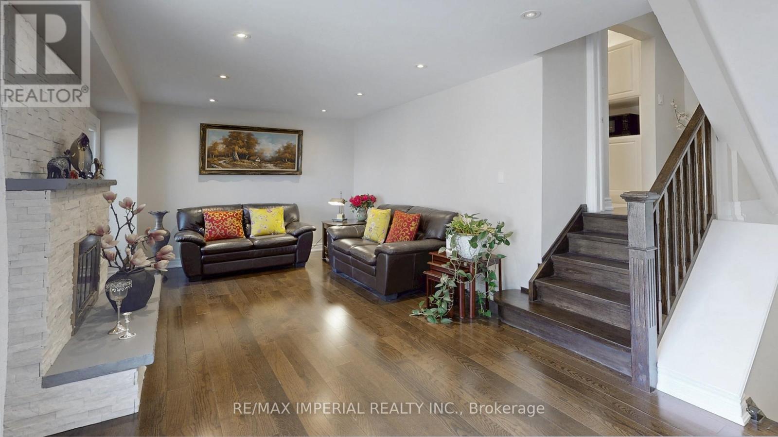 140 Romain Crescent, Oakville, Ontario  L6H 5A6 - Photo 16 - W12931746