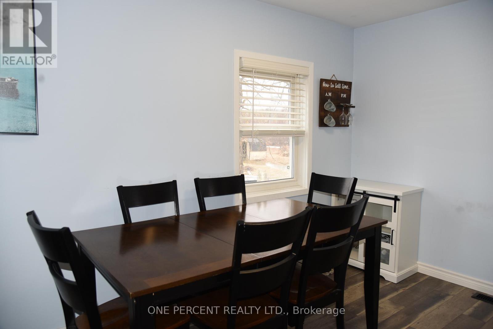 31 Prince Street, Minden Hills, Ontario  K0M 2K0 - Photo 7 - X12982080