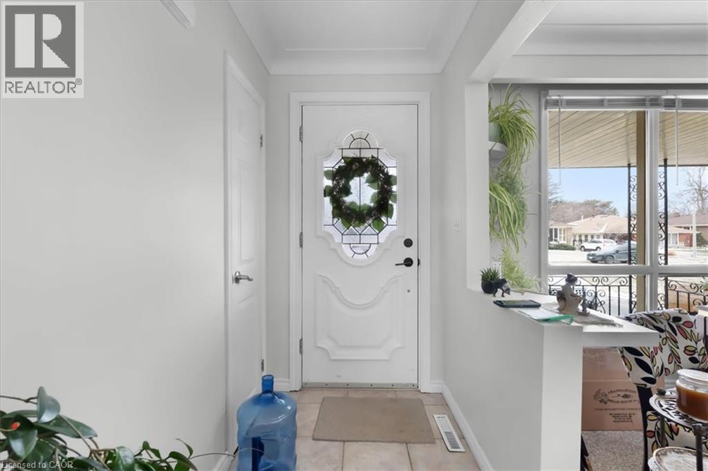 26 Wiltshire Drive, Brantford, Ontario  N3R 5A9 - Photo 4 - 40820039