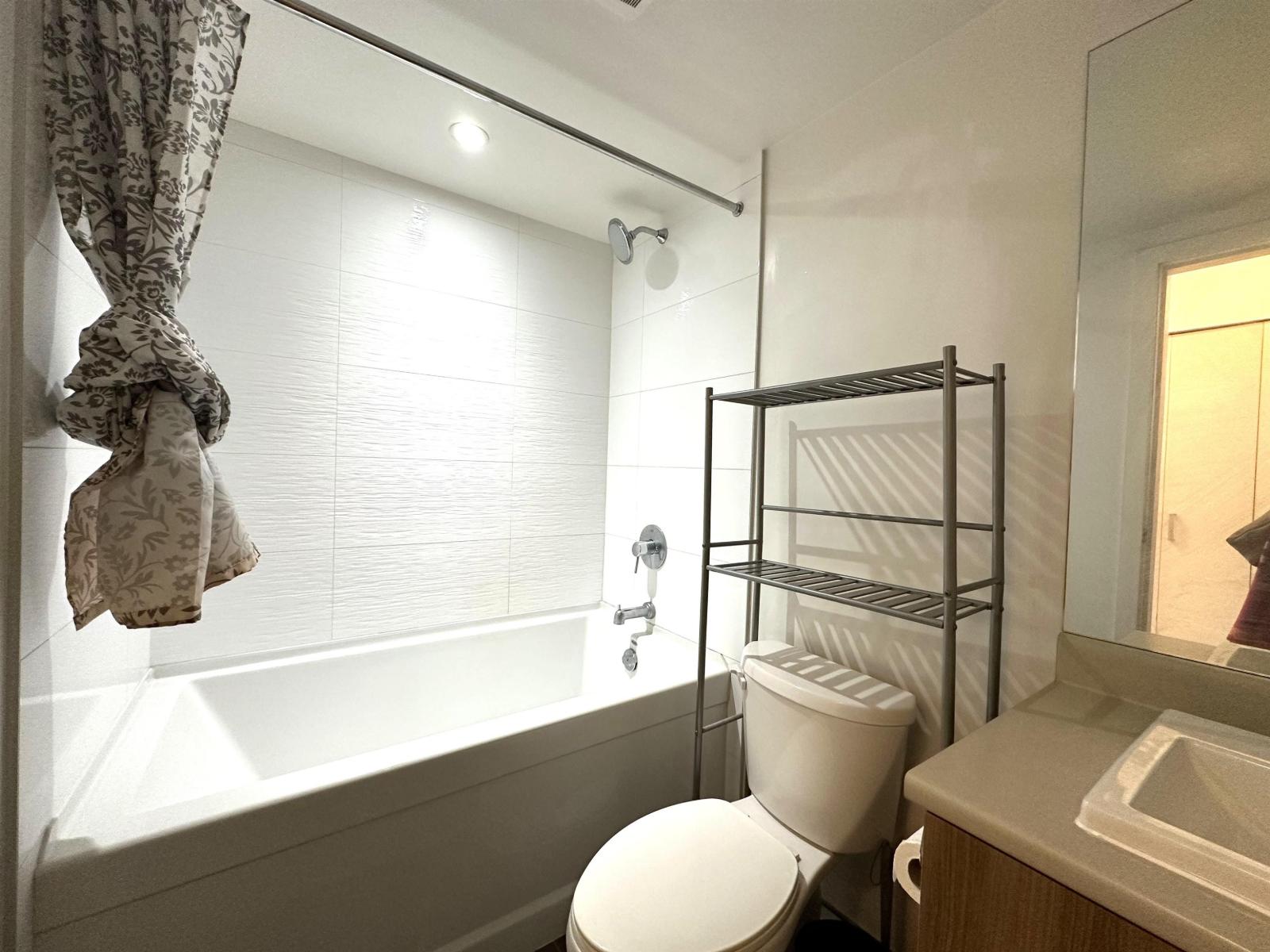 605 13325 102a Avenue, Surrey, British Columbia  V3T 0J5 - Photo 6 - R3109879