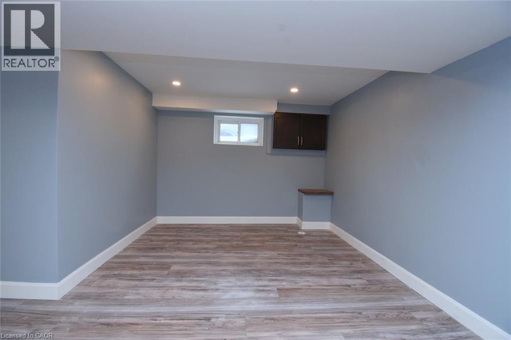 302 East 27th Street, Hamilton, Ontario  L8V 3G6 - Photo 20 - 40814530