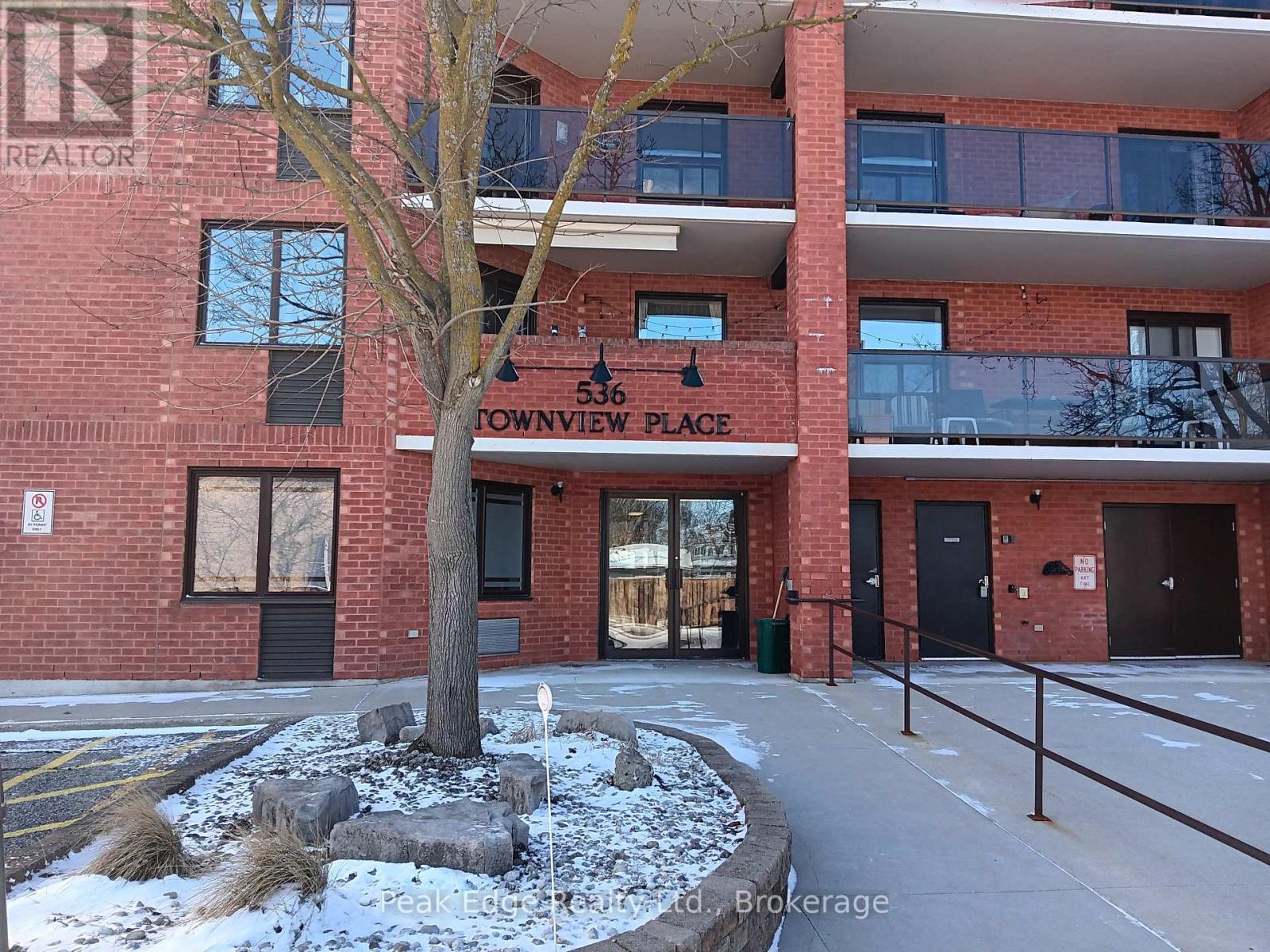 303 - 536 11th Avenue, Hanover, Ontario  N4N 2S4 - Photo 2 - X12989328