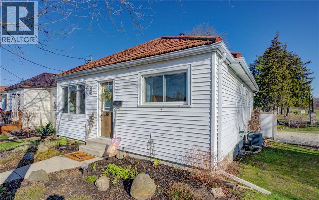 85 Bell Street, Delhi, Ontario  N4B 1W9 - Photo 3 - 40810489