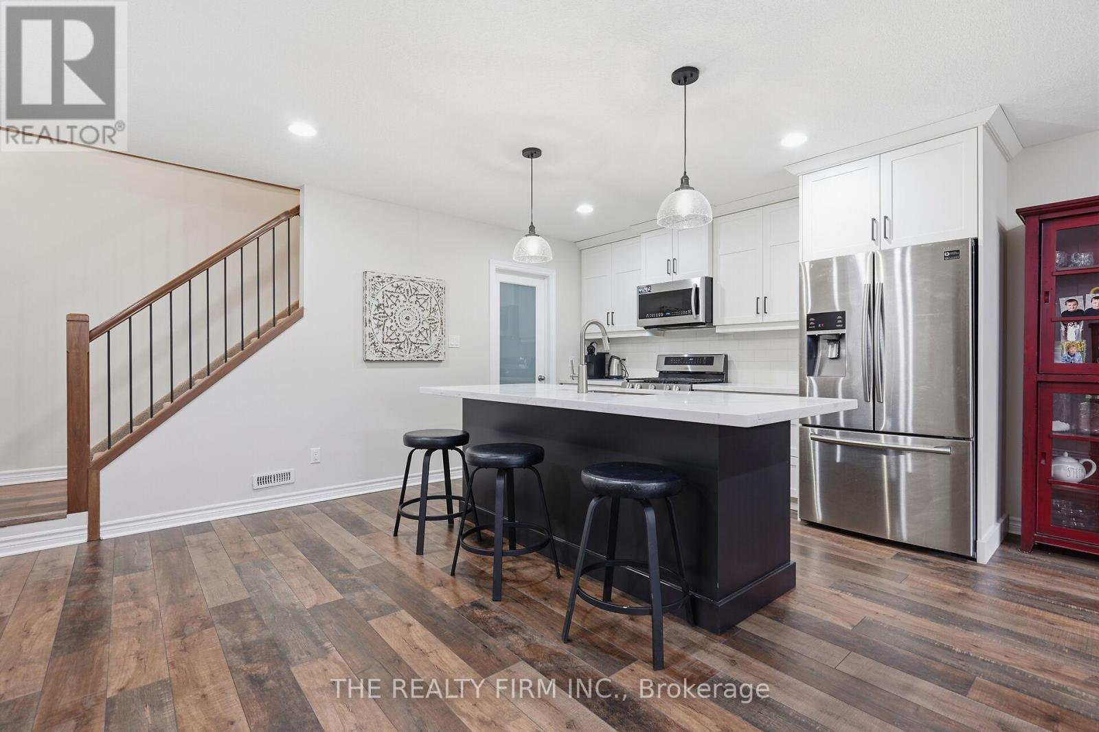 15 Glenwood Street, St. Thomas, Ontario  N5R 0G9 - Photo 24 - X12989266