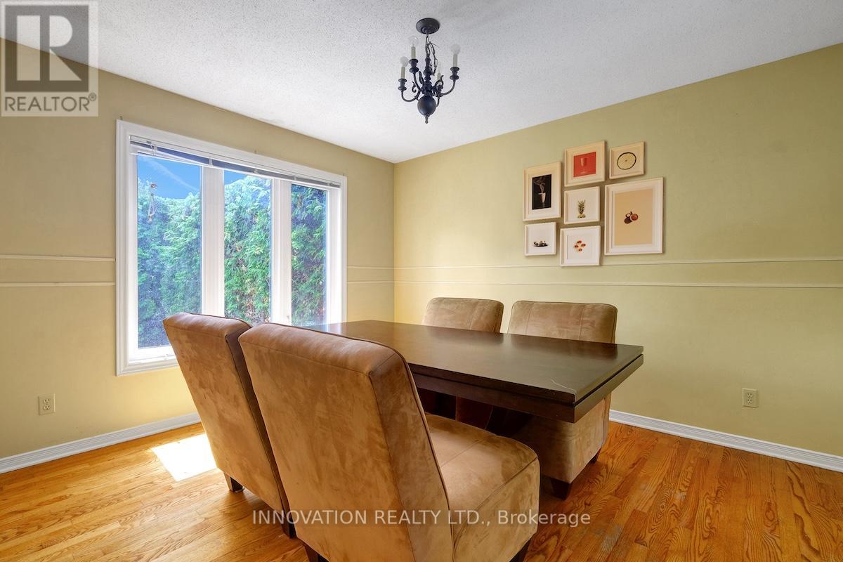 25 Spindle Way, Ottawa, Ontario  K2S 1J3 - Photo 3 - X12989226