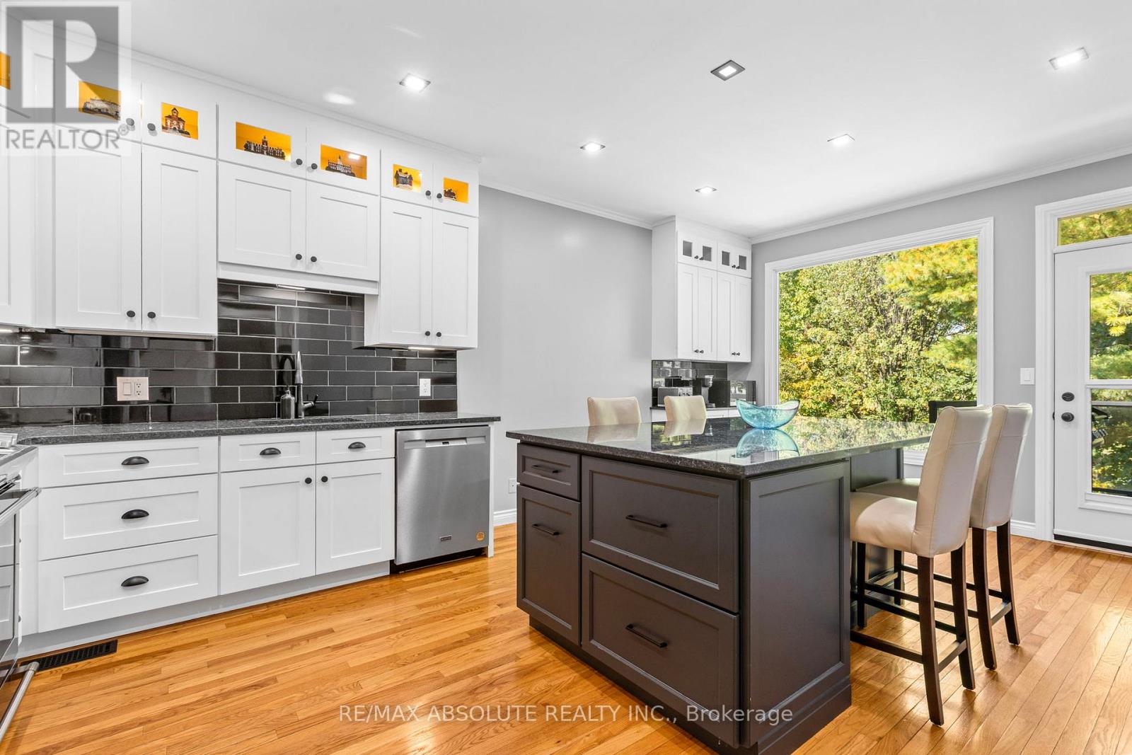 52 Stonecroft Terrace, Ottawa, Ontario  K2K 2T9 - Photo 15 - X12989352