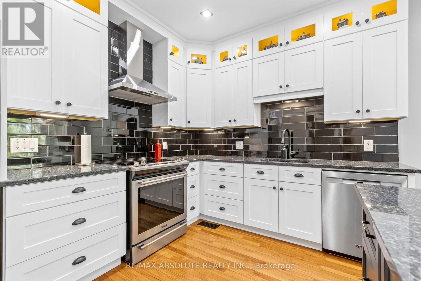 52 Stonecroft Terrace, Ottawa, Ontario  K2K 2T9 - Photo 16 - X12989352