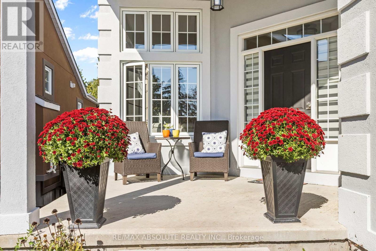 52 Stonecroft Terrace, Ottawa, Ontario  K2K 2T9 - Photo 4 - X12989352